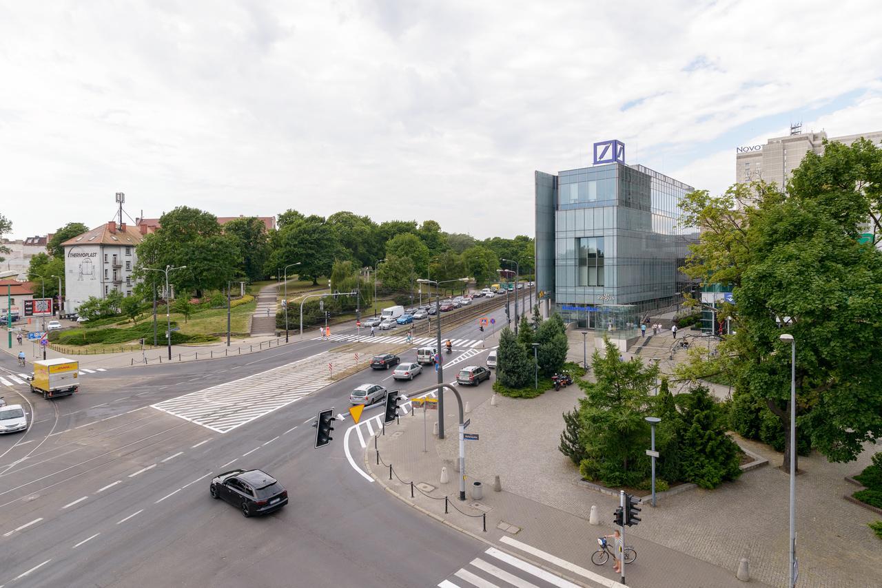 Centro Design Apartments - Polwiejska Poznan Luaran gambar