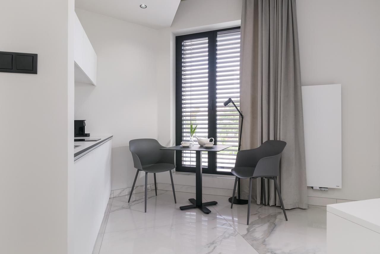 Centro Design Apartments - Polwiejska Poznan Luaran gambar
